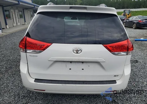 2011 Toyota Sienna Xle из США, поврежденный, VIN 5TDYK3DCXBS175794